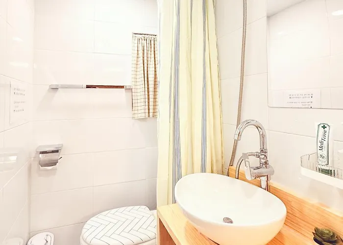 Sum Leisure Gocheok Dome 6 Minutes Emotional 4-person Two-room * 首爾